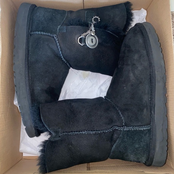 UGG Australia Azalea Size 7 With Box - Picture 3 of 8